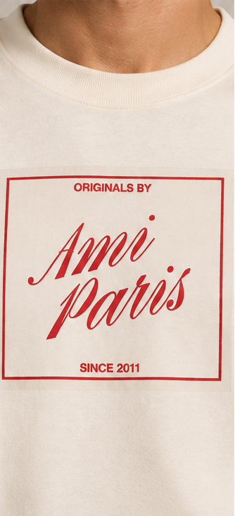 T-shirt AMI Paris 220 € - détail impression poitrine