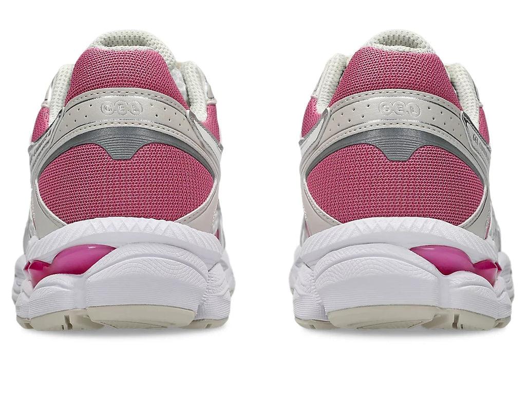 ASICS GEL-CUMULUS 16 blanc et rose, profil droit