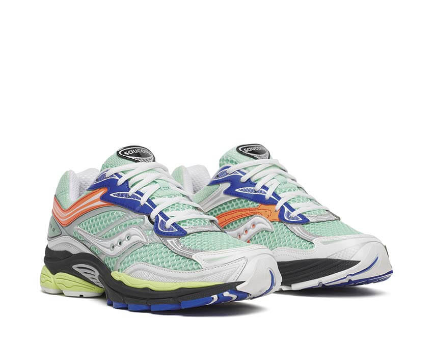 Saucony ProGrid Omni 9 OG vert menthe - vue trois quarts